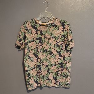 Free Planet Short Sleeve - Medium